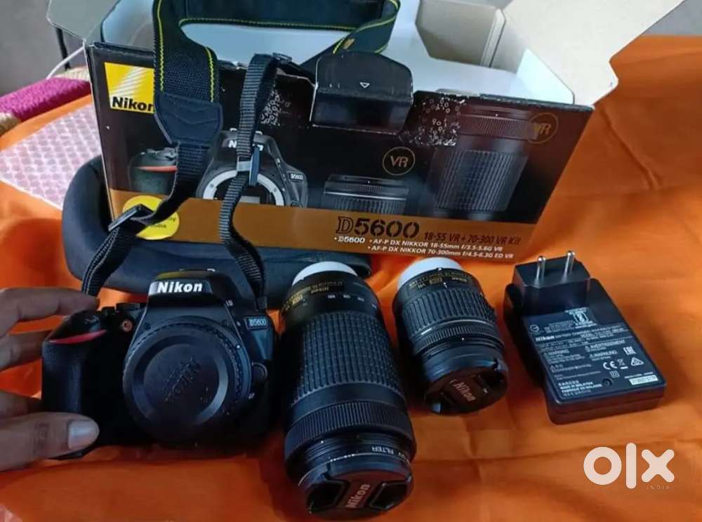 Nikon camera D5600 two lines