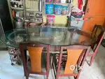 6- Seater Dining Table in good Condition