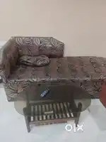 Sofaset with center table