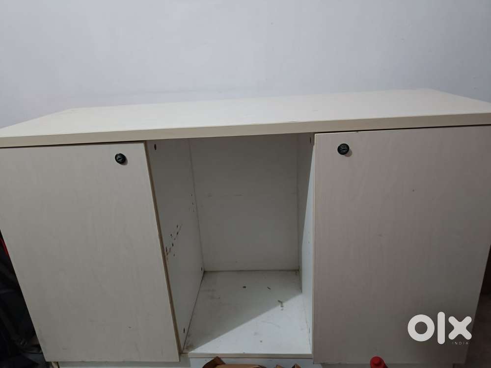 Computer Table in excellent condition