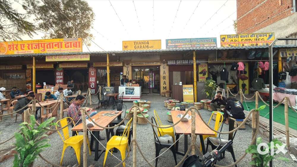 Helper for cafe cleaning and wash