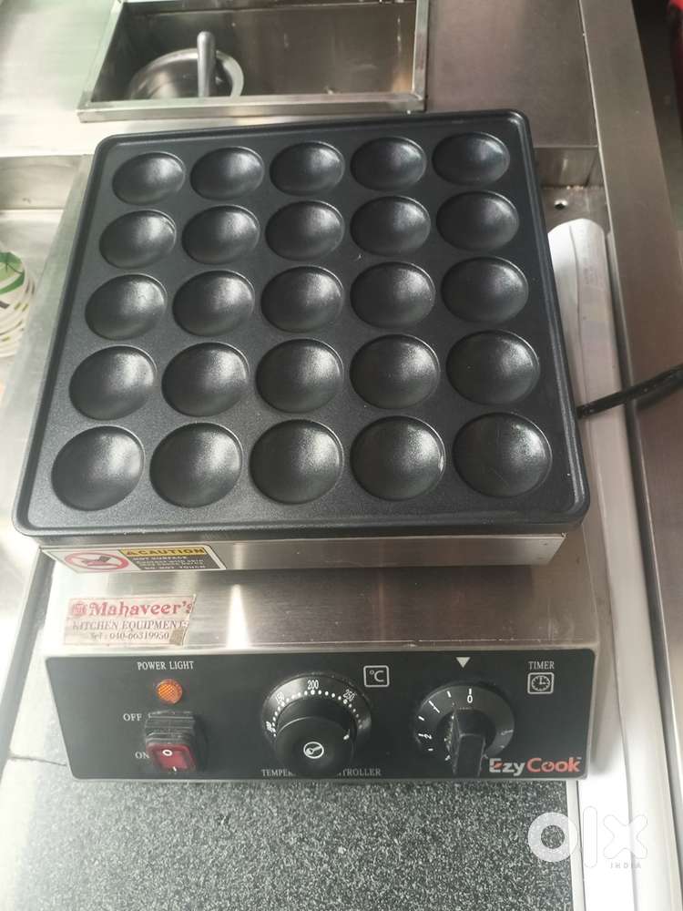 Pancake and waffel machines available for sale