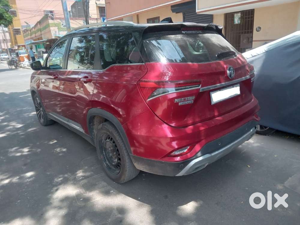 MG Hector Plus 2023 Diesel 62468 Km Driven