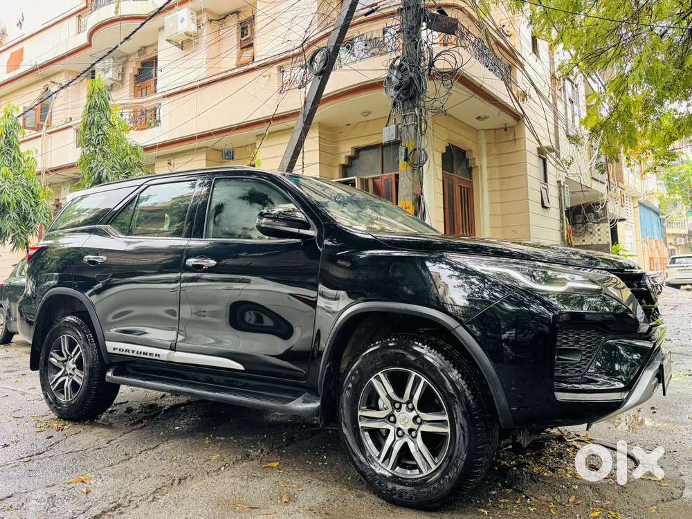 Toyota Fortuner 4X2 AT 2.7 Petrol, 2025, Petrol