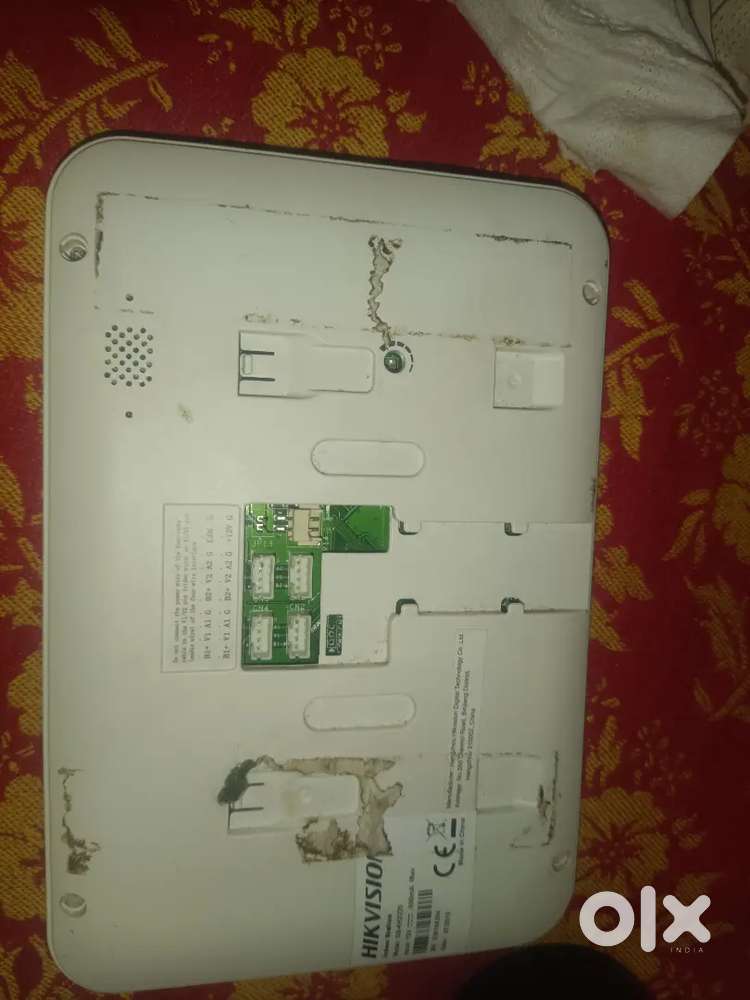 कैमरे वाली टीवी है जो