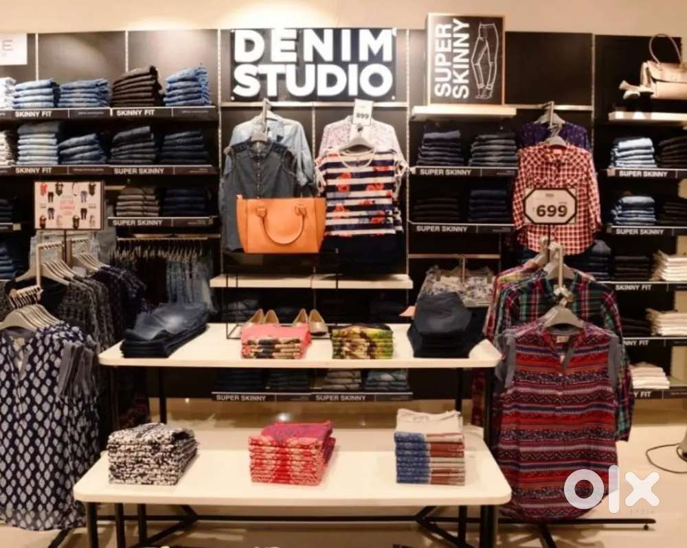 NEED SOME GIRL & BOY FOR SHOPPING MALL !!