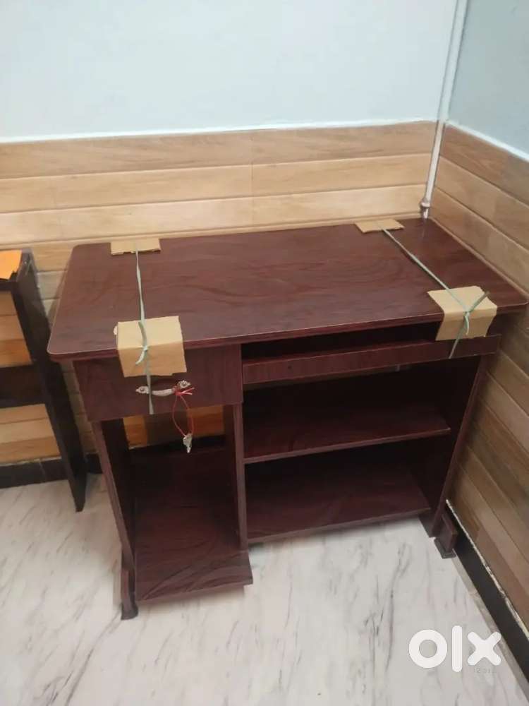 New Computer Table for sale