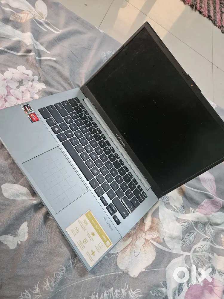 ASUS Vivobook Go 14 (Ryzen 3 7000 Series) - 8GB/512GB SSD - Slim/Light