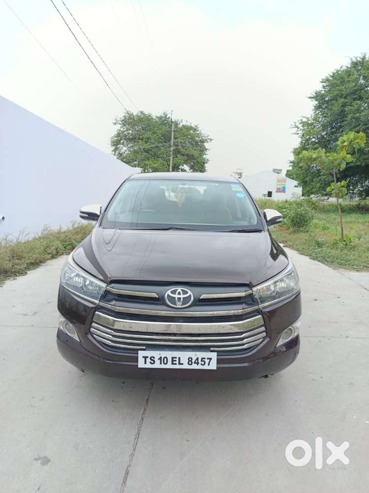 Toyota Innova Crysta 2.4 G MT 8S, 2017, Diesel