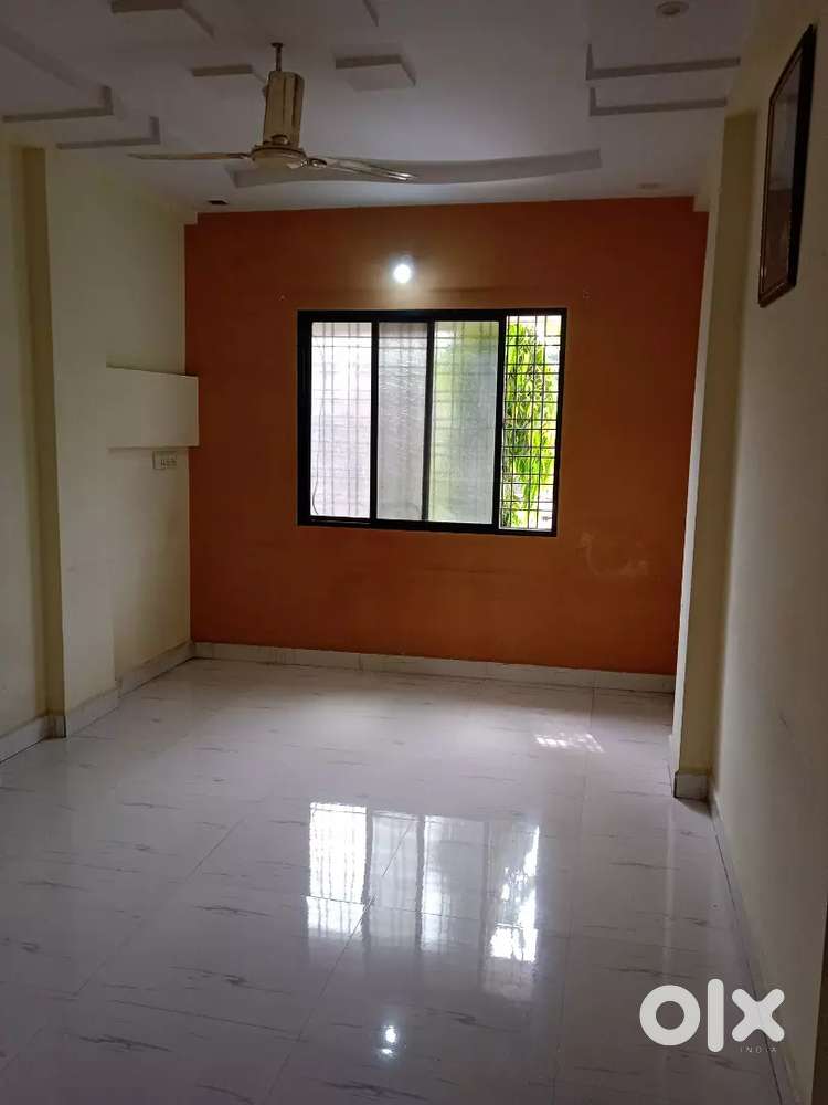 Flat for girls small family couples