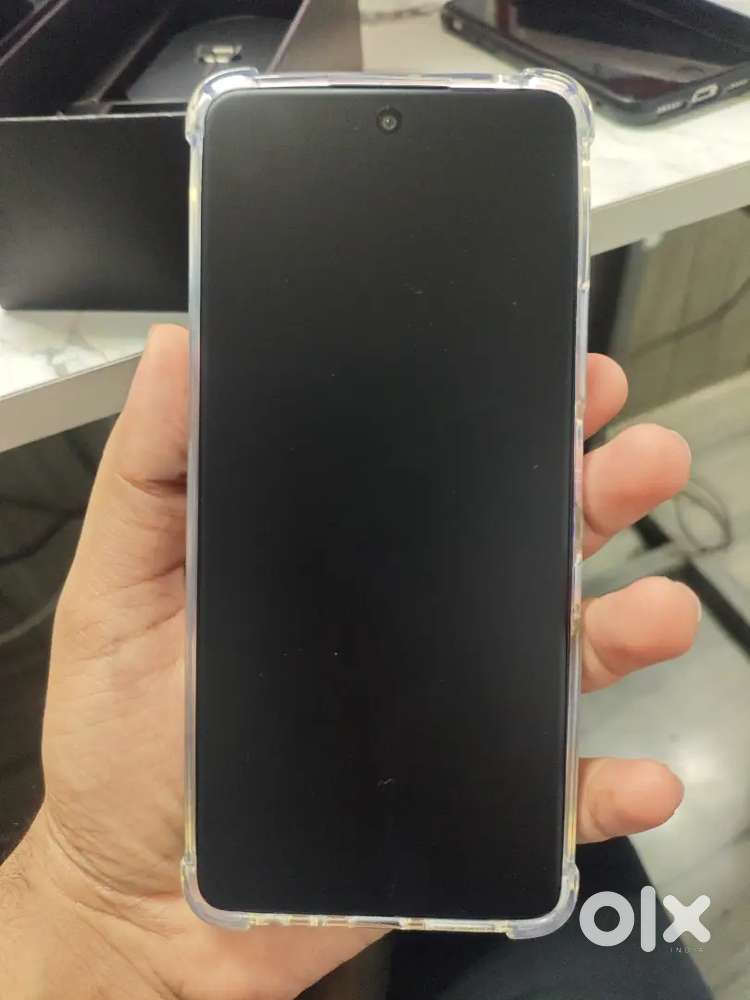 Alcatel V3 Ultra 5G  6GB Ram / 128 GB Storage