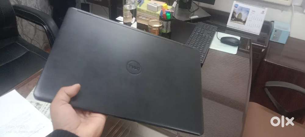 DeLL laptop i5 ram8gb,256GB SSD, prosser 64bit,and 128  graphics card,