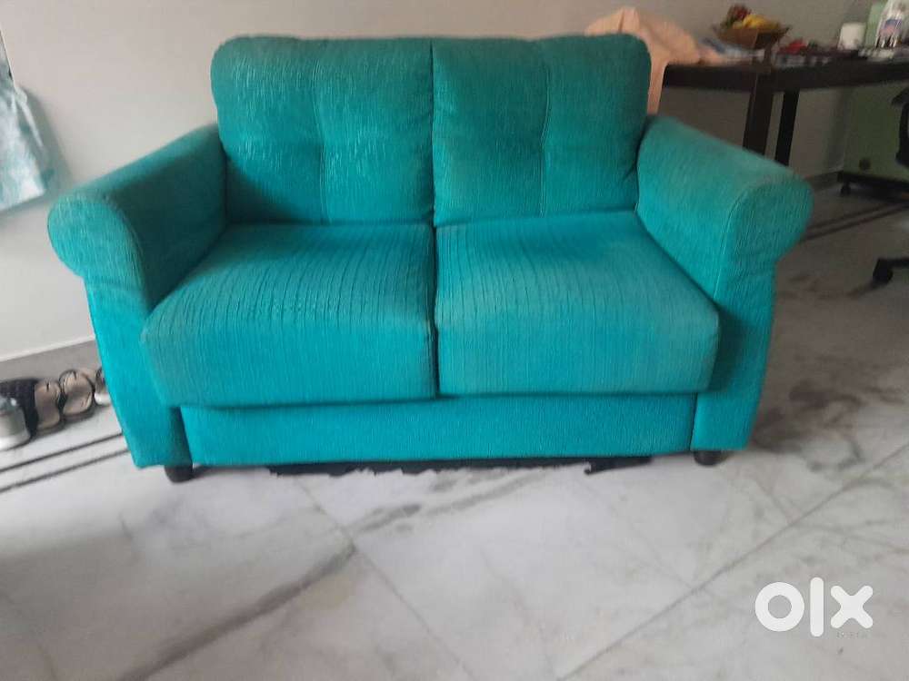 2 Sofas & 1 Coffee Table for sale!