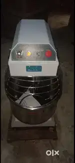 Spiral Mixer. Pizza dough machine. Atta making machine