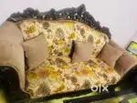 5 seater engraved sofa set