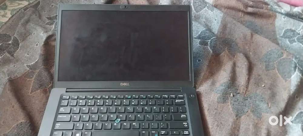 Dell latitude touch screen i5 8th gen,8 gb/512ssd, less used