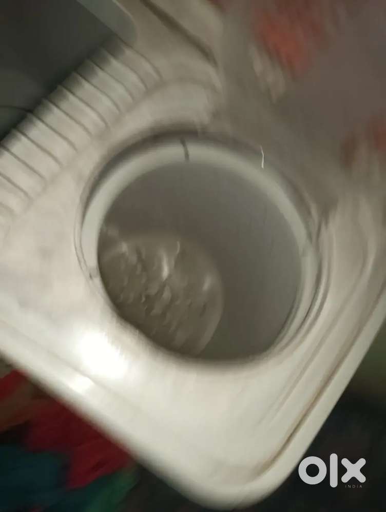 Eloctolax washing machine 8kg for sale