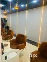 A Running luxury running salon setup for sale