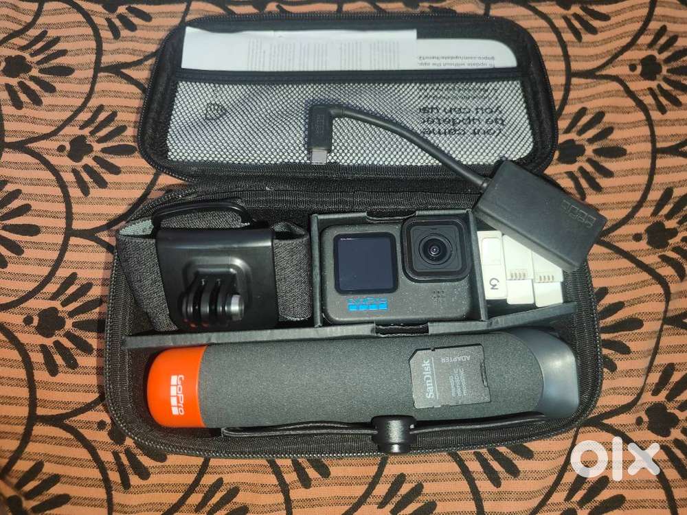 GoPro Hero 12 bundle with 4 batteries and orginal charger, 1 year old