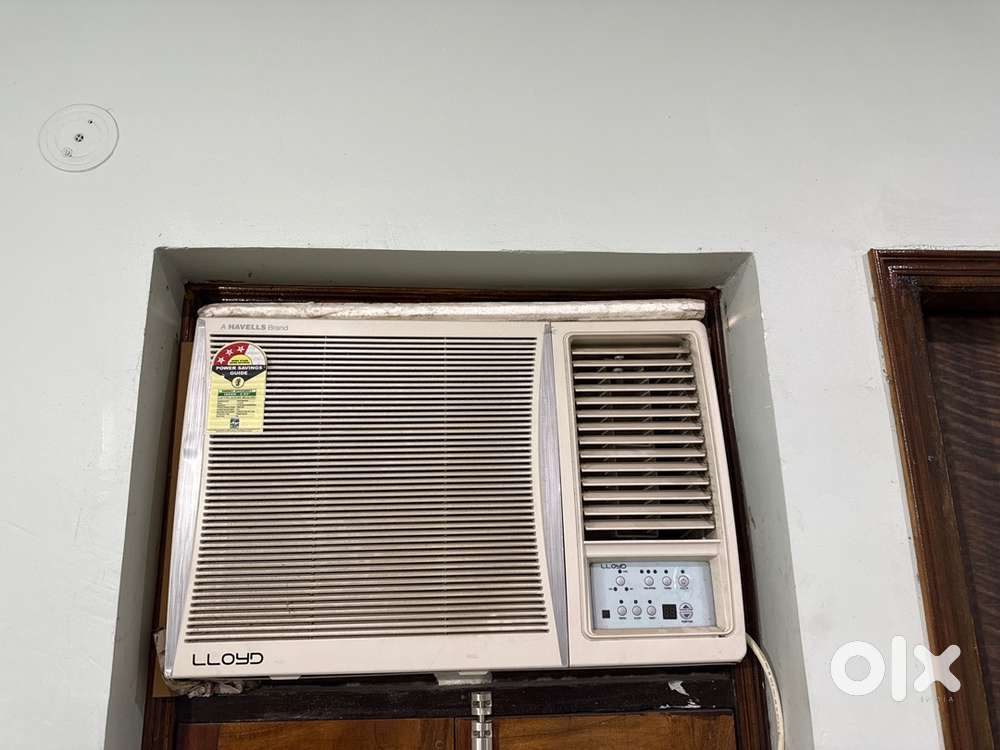 Window ac lloyd havells 3 years old