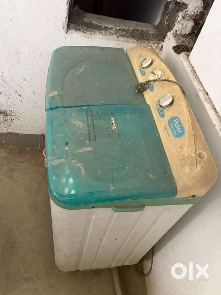 Haier Semi Automatic Washing Machine