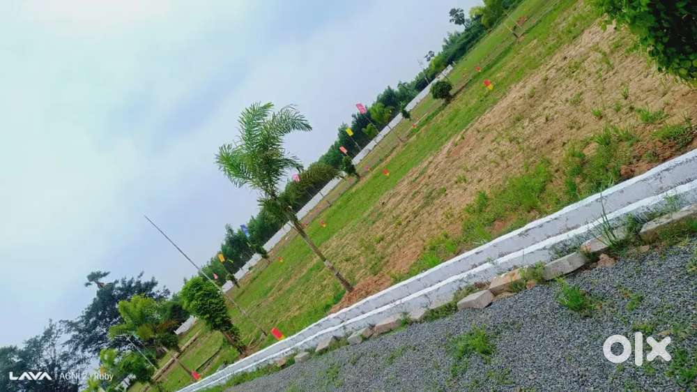 మన రాజమండ్రి ఎయిర్పోర్ట్ దగ్గరలో 100 గజాలు కేవలం 5,40,000/-