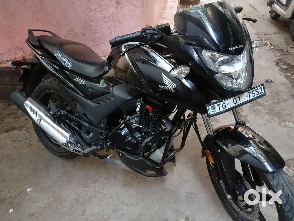 Good condition new bike with all the service records showroom track