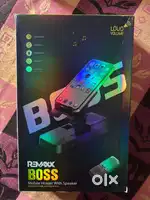 Mobile holder with speaker