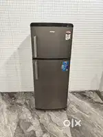 @15 x616_ Whirlpool double door refrigerator
