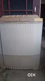LG Semi automatic washing machine