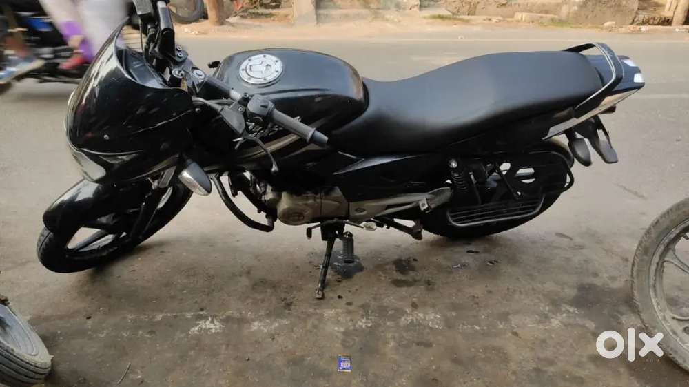 Pulsar 150cc milege 45  2014 model first owner bike