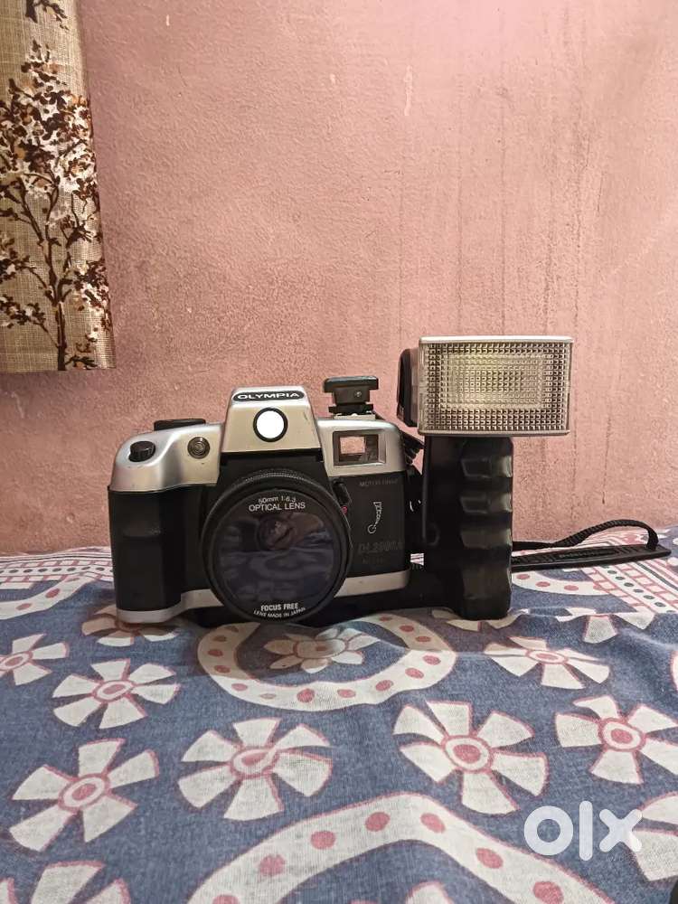 OLYMPIA CAMERA