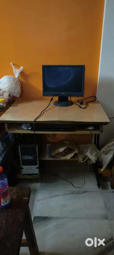 Stylish Computer Table