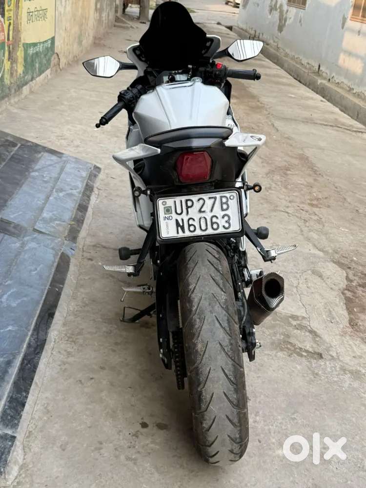 Yamaha R15 V4- Just 3500 KM Live Now