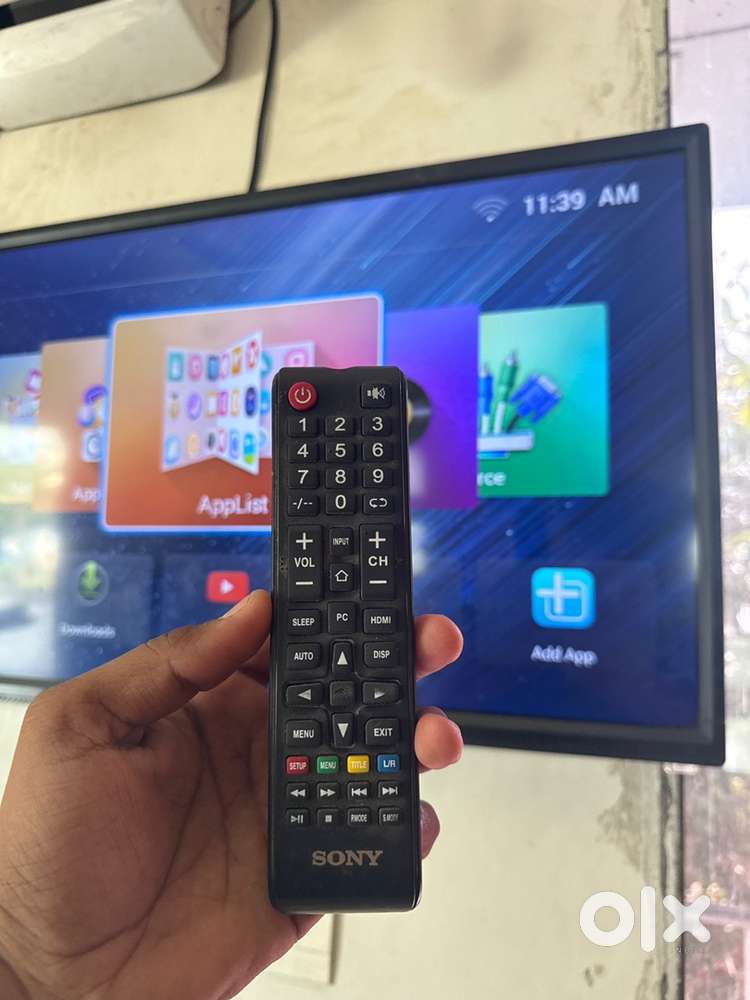 SONY TV 32” inch 8,000