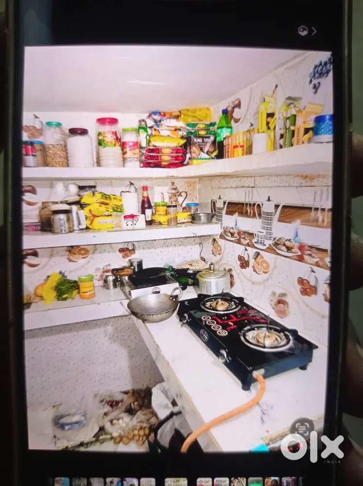 Need room partner only girl