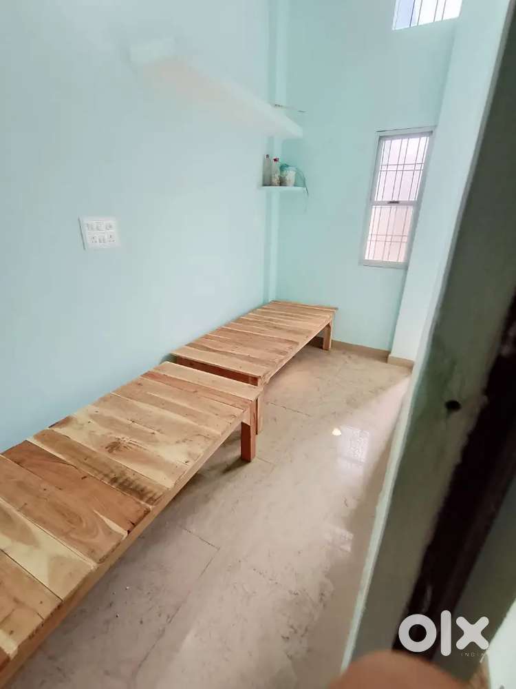 Room available for girls