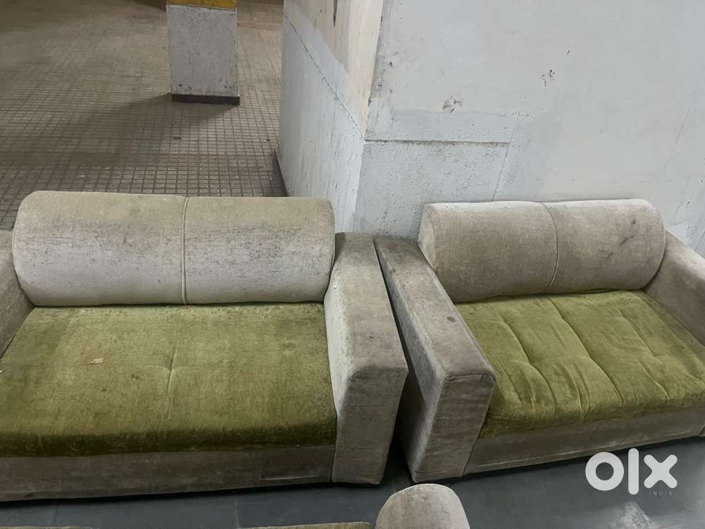 2 sets sofa with tea table with glass