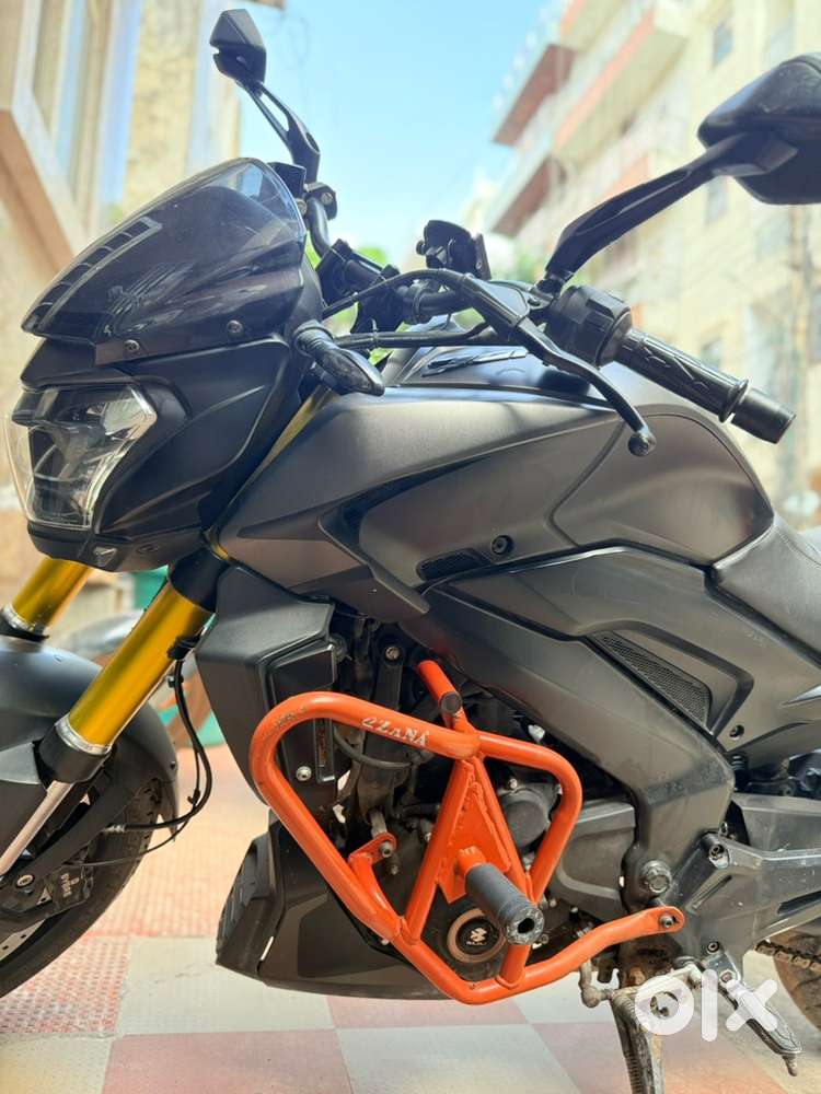 Selling 2021 BS6 Bajaj Dominar 400 with ZANA touring accessories