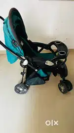 Baby stroller / pram