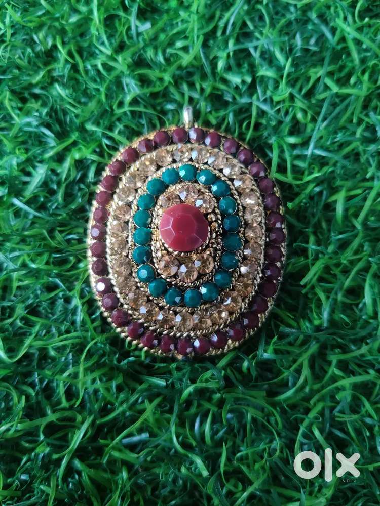 Gold pendant but without chain
