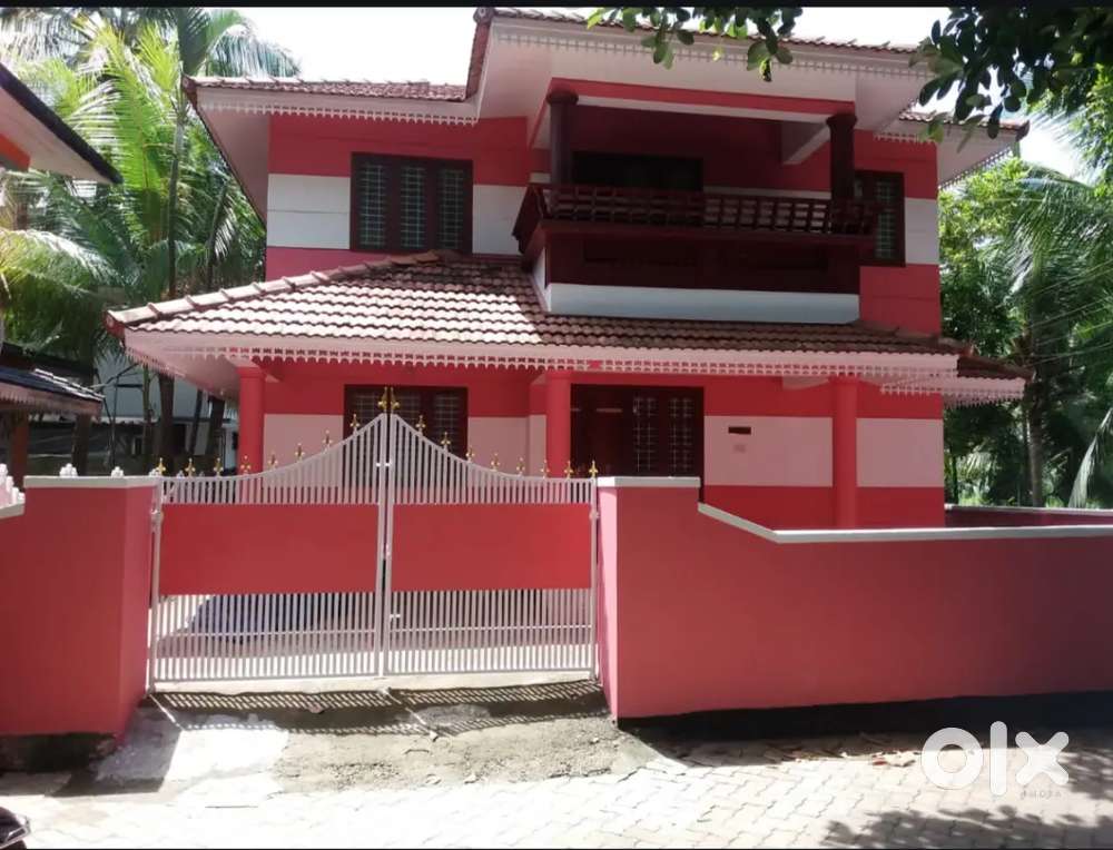 House for Rent in Ganapathi Kavu.