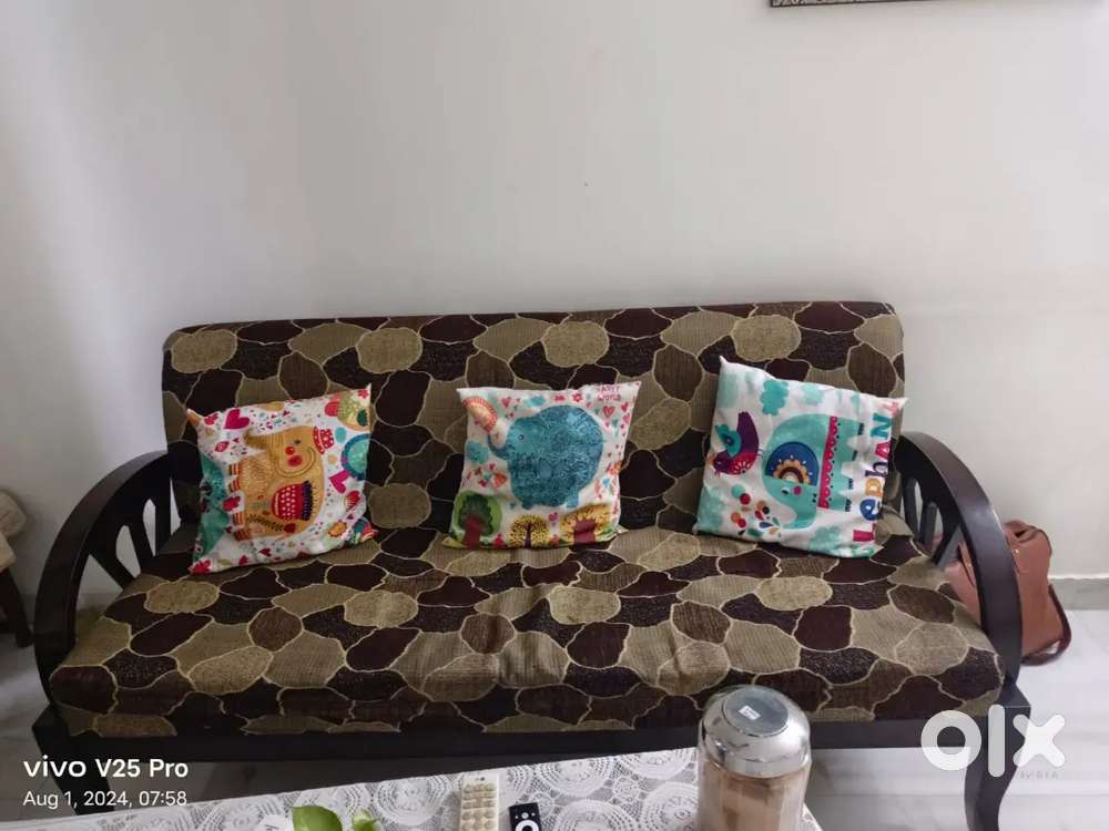 Good condition 3+2  sofa for sell sisham wood