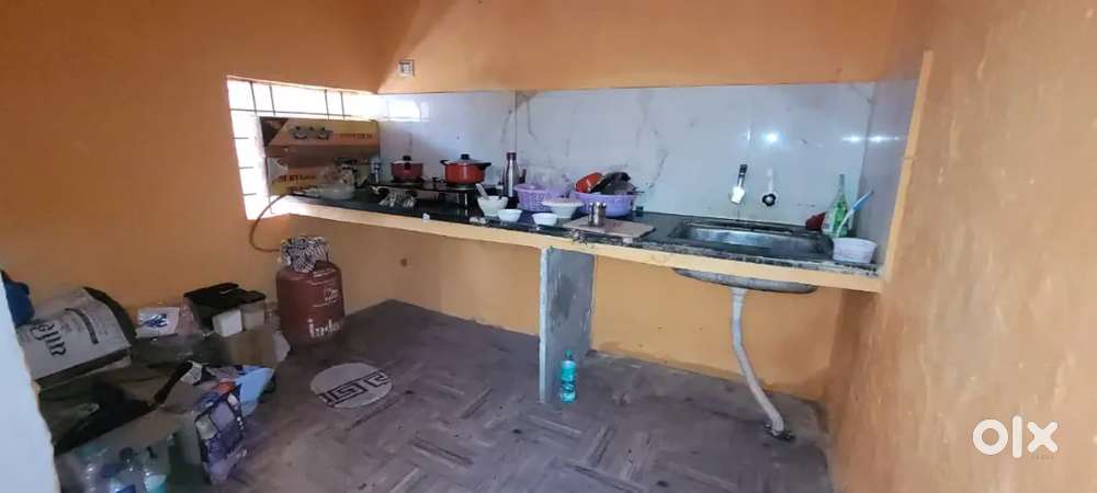Indipendent 2Bhk Flat  For Rent Near  Mahindra showroom