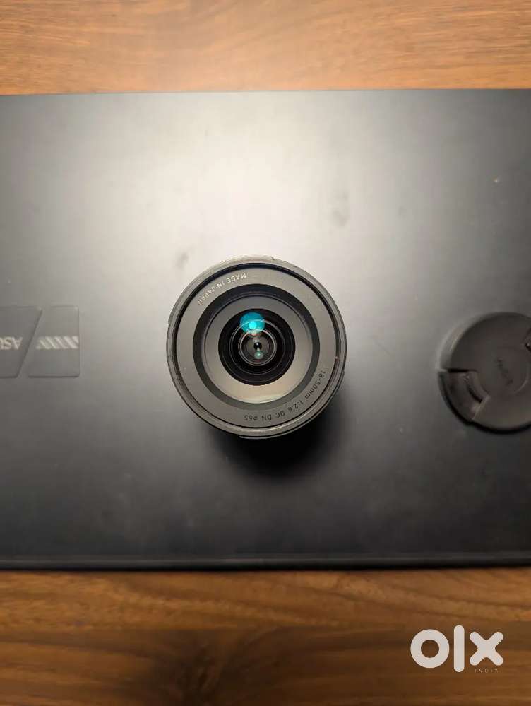 Sigma 18-50mm f/2.8 lens