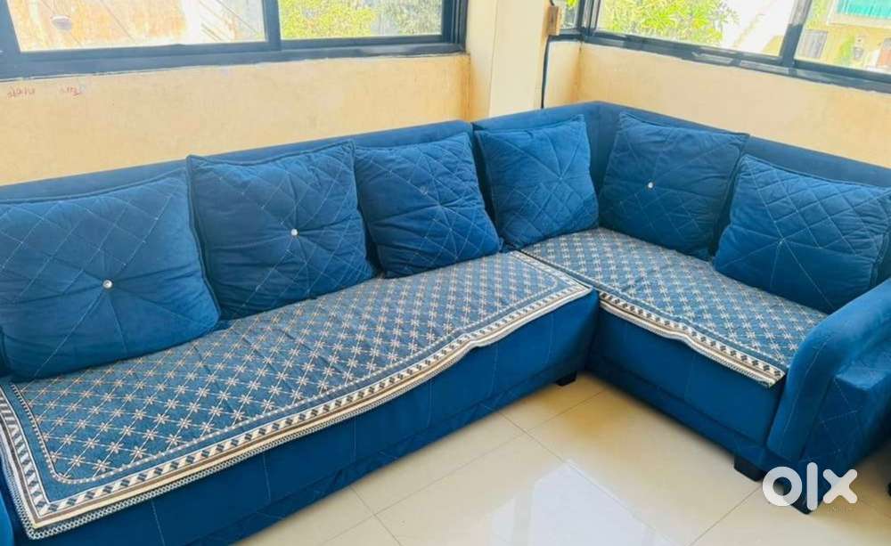 Sofa set for 6 members seating