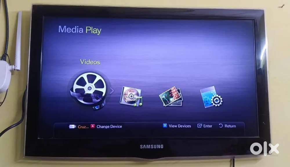 Sumsung LED TV (32) in Black Colour