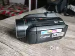 Canon HG VIXIA HG20 Camcorder & Photo & Live Streaming