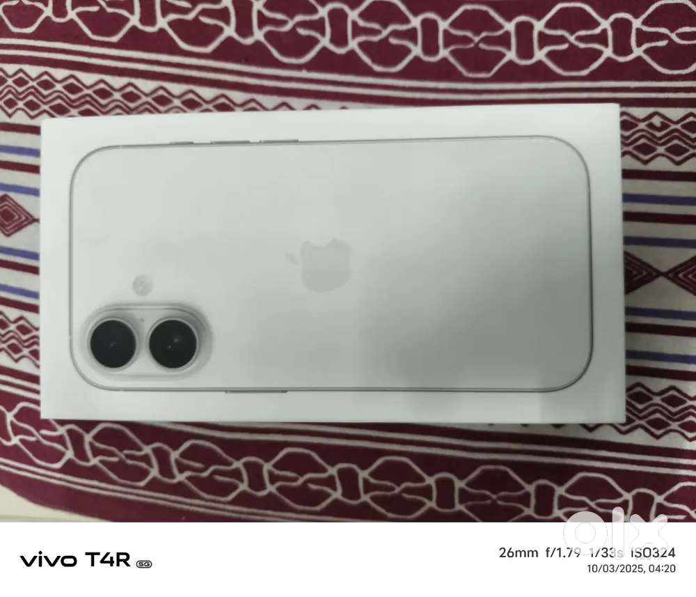 I phone 17 white color non activated