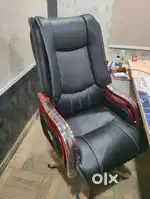 Corporate chair / Boss chair